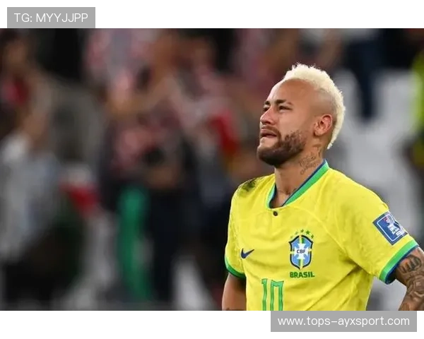 内马尔快速反击中回传，巴西外线完成漂亮连线：速率与默契编织的战术诗