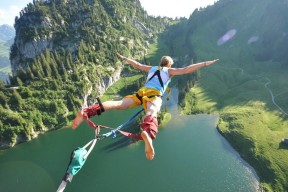 AYXSPORTSAPP-中国青少年篮球推广与校园篮球融合策略，青少年篮球特色学校