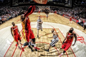 -赛季交锋：超级对决中的历史性时刻，超级对战吧