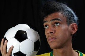 爱游戏中国官方网站平台-西甲球队采用焦点匹配系统优化局部空间压迫战术