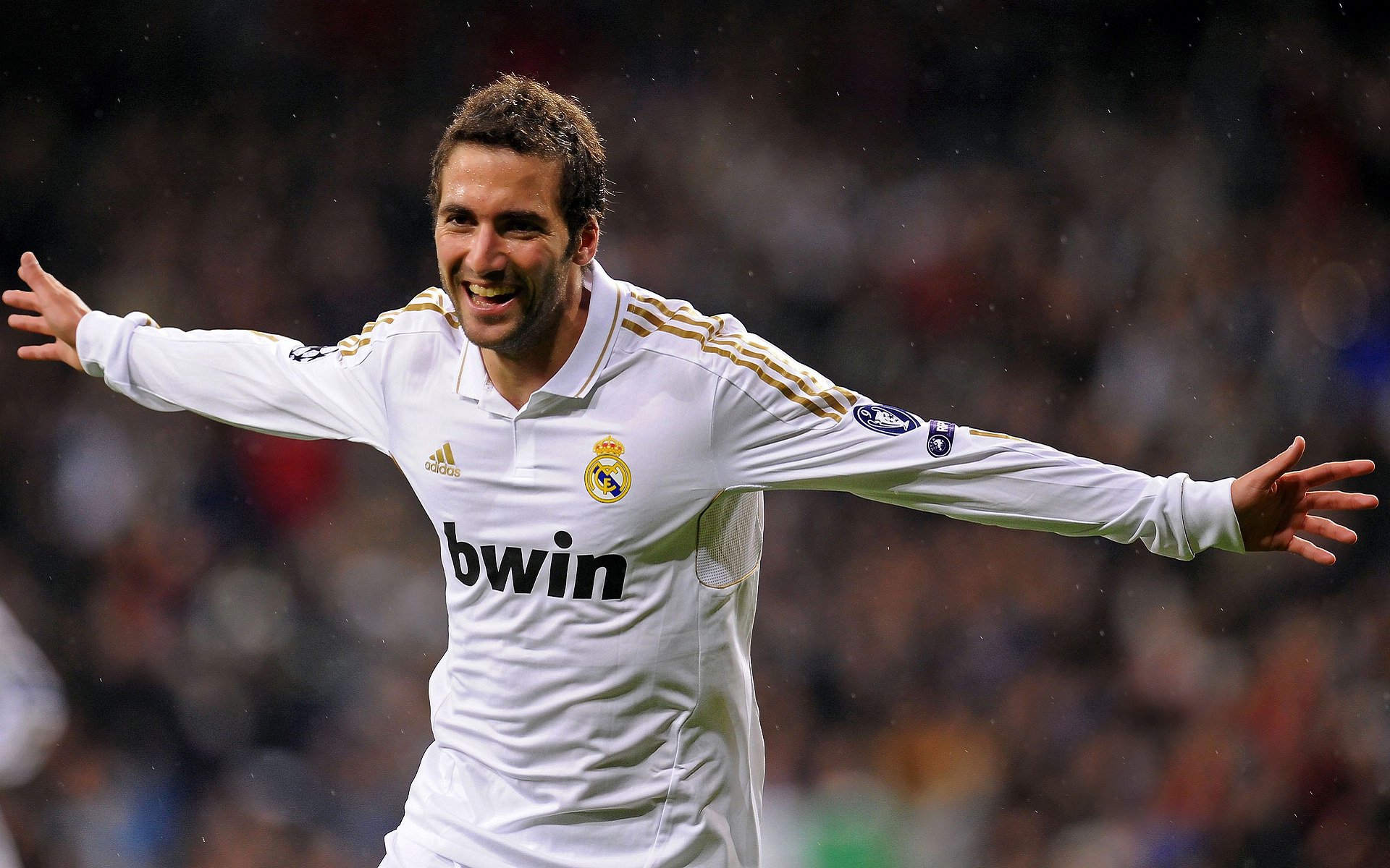 巴雷特:凭借精准的控制力和长传,成为全黑队最强后场球员,巴雷特阵容